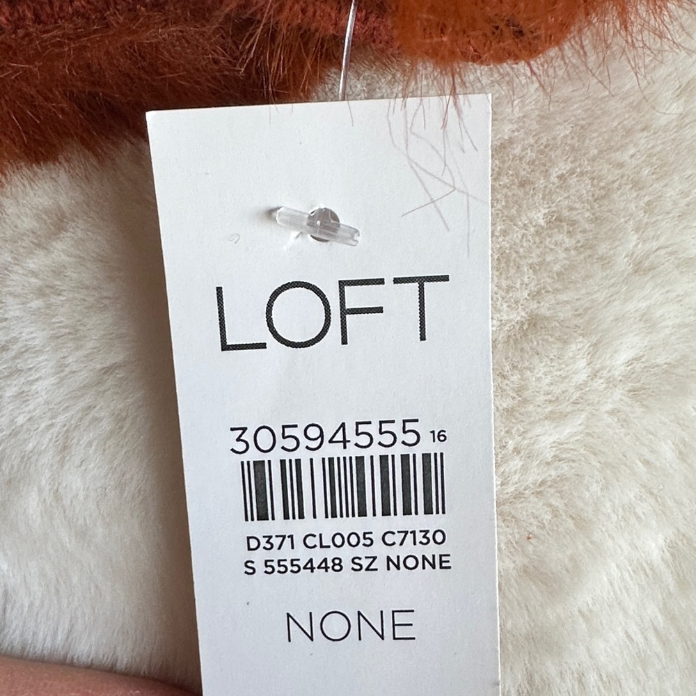 LOFT Faux Fur mittens in Warm Brown - Picture 5 of 5